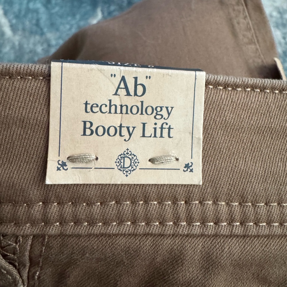 Democracy Women's Skinny Jeans in Brown - Picture 12 of 14